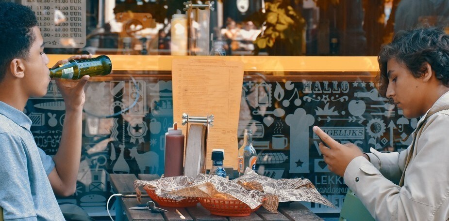 جيل شاب. يهتم بصحته. يتوق إلى الاستدامة.