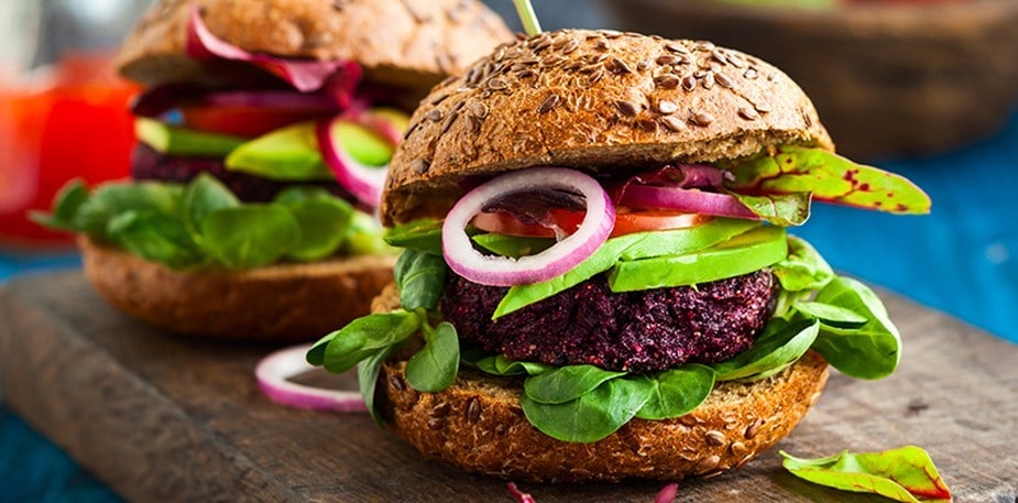 6 طرق لتطبيق "نظام الاكل الصحي الخفي" في مطعمك