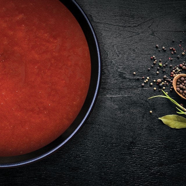 اصنع صلصة طماطم شهية في دقيقة واحدة