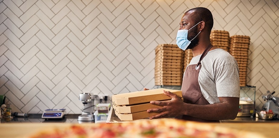 التوصيل و الوجبات الجاهزة