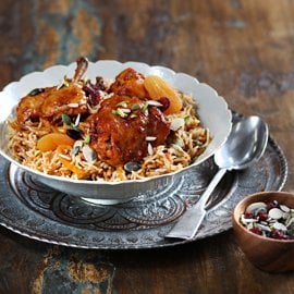 Chicken Kabsa with Nuts & Dried Fruits