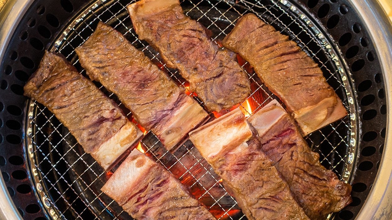 ضلوع لحم بقري على الطريقة الكورية (غالبي غوي) – وصفة