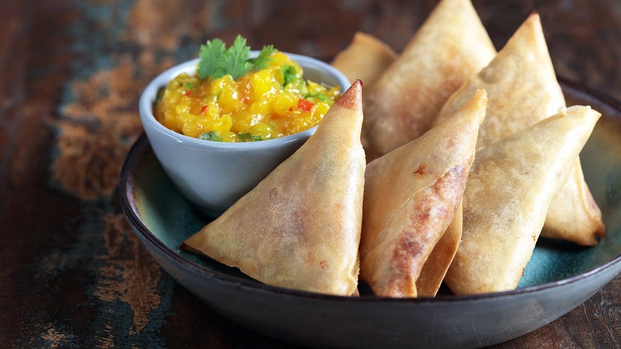 Smoked Chicken Samosa with Mango Chutney – - Recipe Smoked Chicken Samosa with Mango Chutney – - Recipe