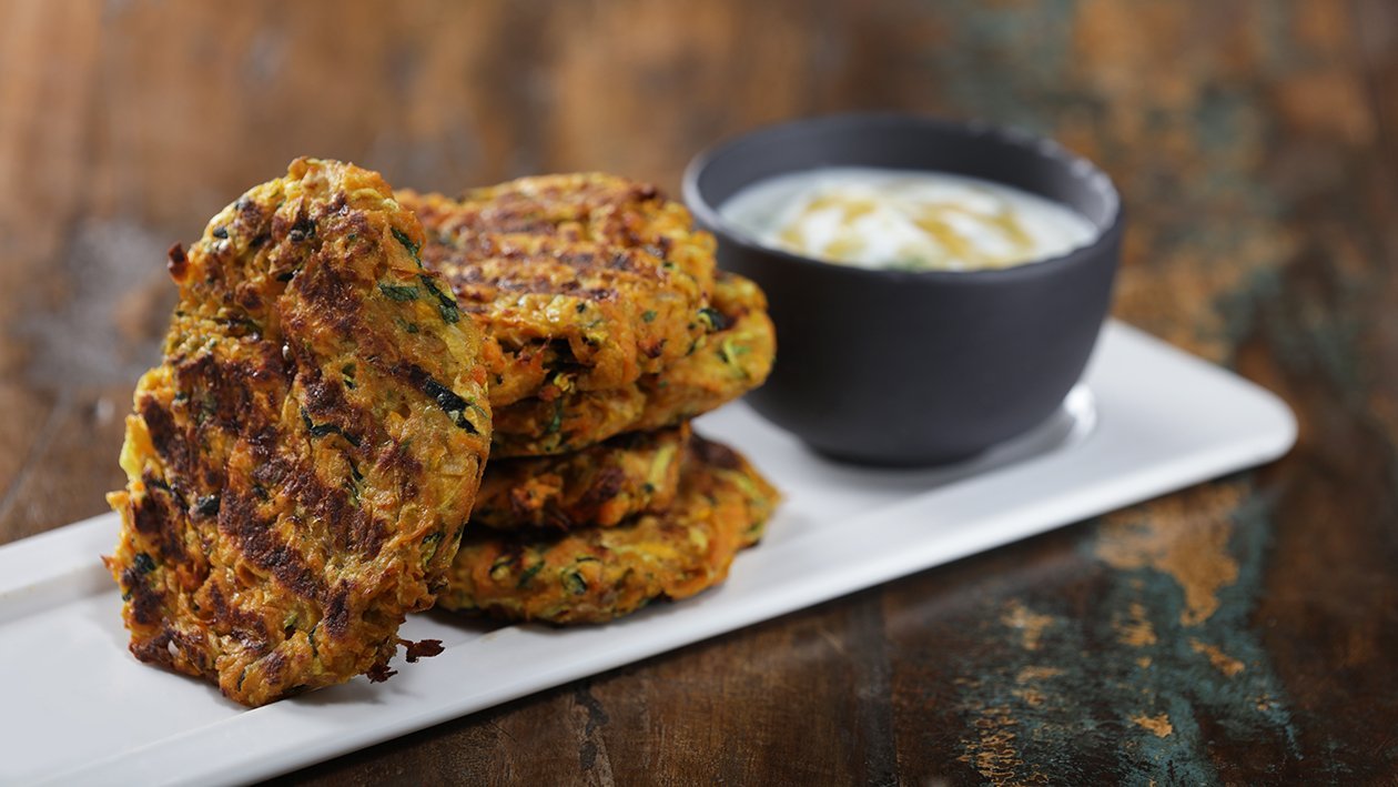 Zucchini Fritters with Yogurt Sauce – - Recipe Zucchini Fritters with Yogurt Sauce – - Recipe