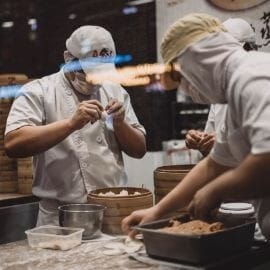 8 essential food safety guidelines for chefs