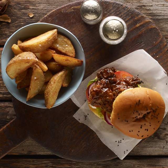 Browse free online chef courses from UFS Academy and master essential kitchen techniques with short